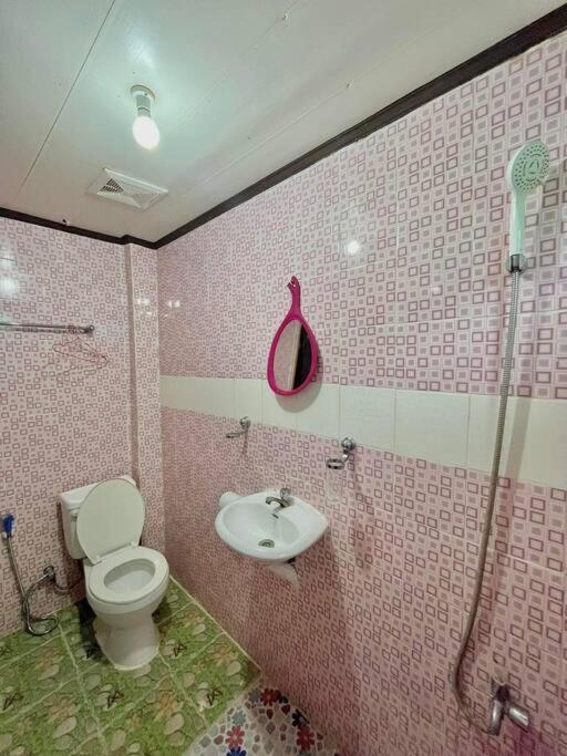 Precious Homestay Burgos  外观 照片