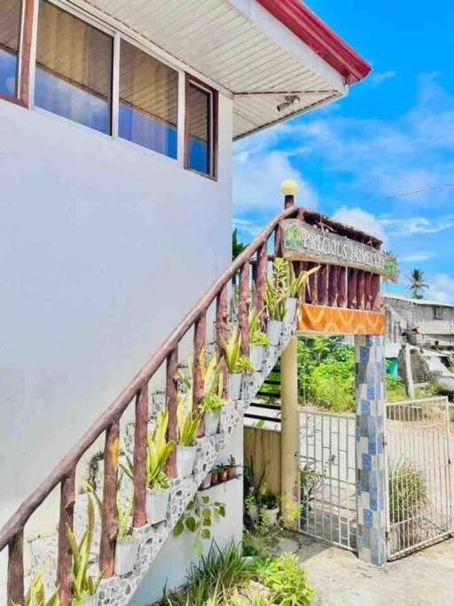 Precious Homestay Burgos  外观 照片